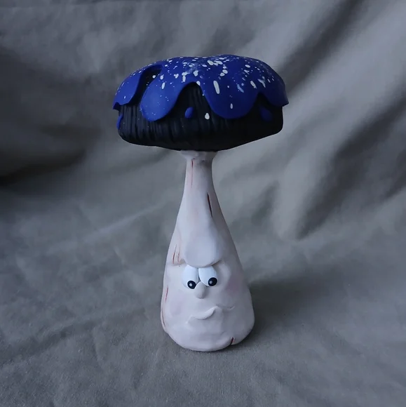 Blue and White Mushroom Figurine - Picture 1 of 8